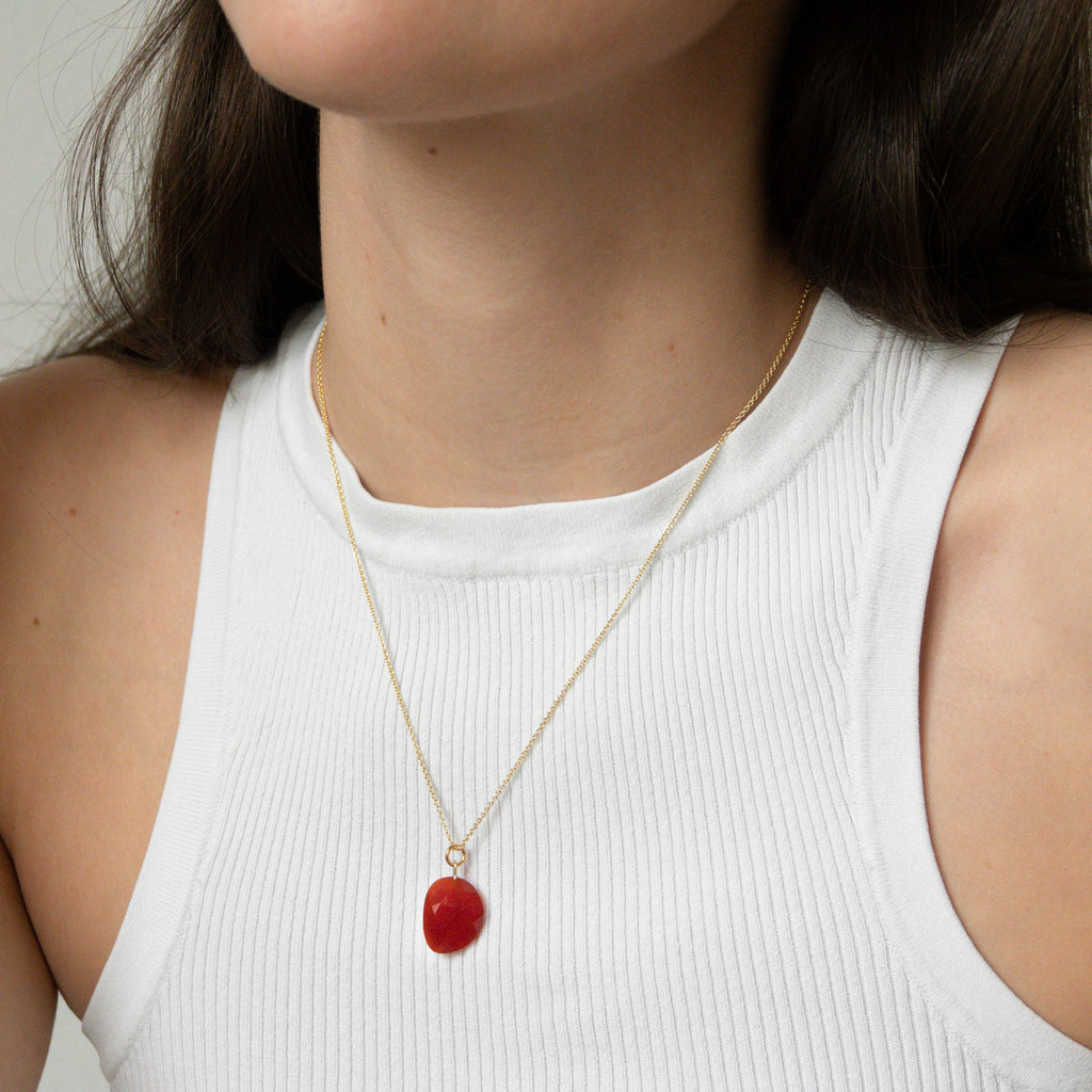 14k recycled gold red carnelian necklace pendant from sustainable jewelry brand llr studios  from hamburg newcomer jewelry