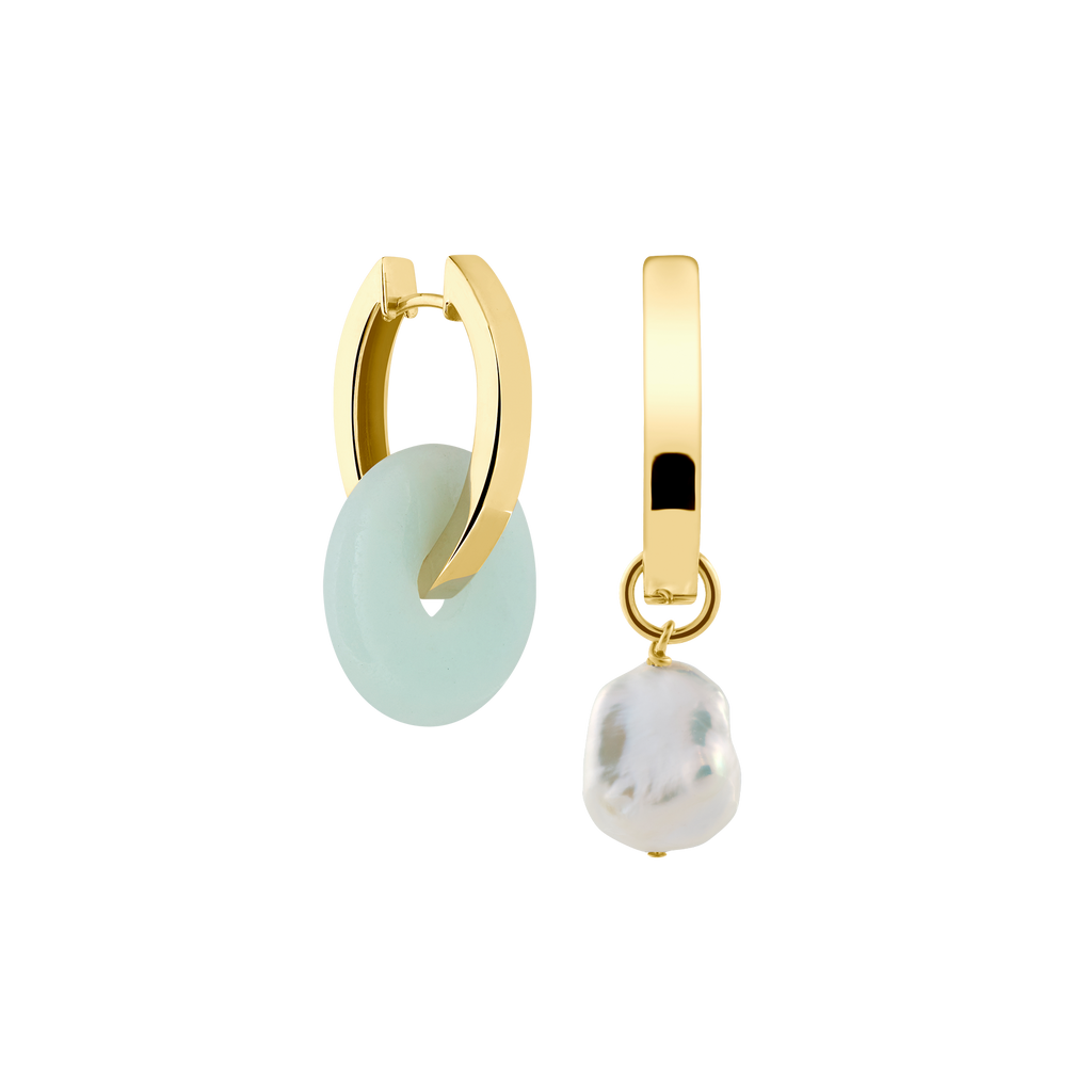 aysmmetrische Ohrringe - goldenen ovalen Kreolen mit Edelsteinanhänger und Perlenanhänger