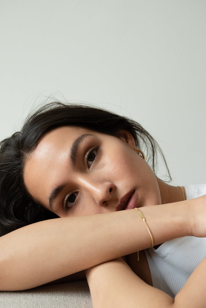 goldenes armband aus recycelten 925 Sterlingsilber und 18k vergoldet - personalisierbarer Schmuck LLR Studios