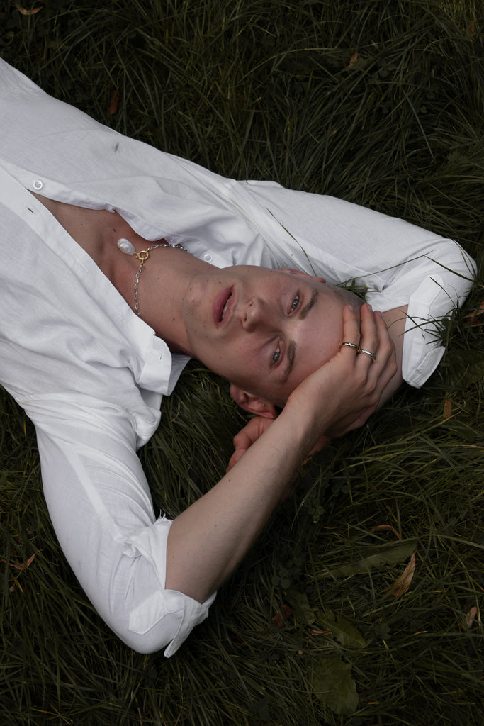 silver chain necklace with gold closure and big real freshwater pearl pendant - unisex jewelry